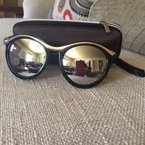 Mirrored sunglasses